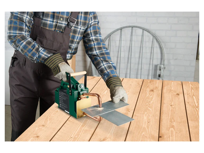 PARKSIDE Soudeuse par point PPSZ 700 A1