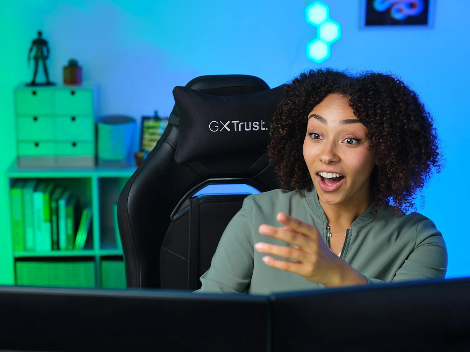 TRUST GXT714 RUYA GAMING CHAIR - BLACK