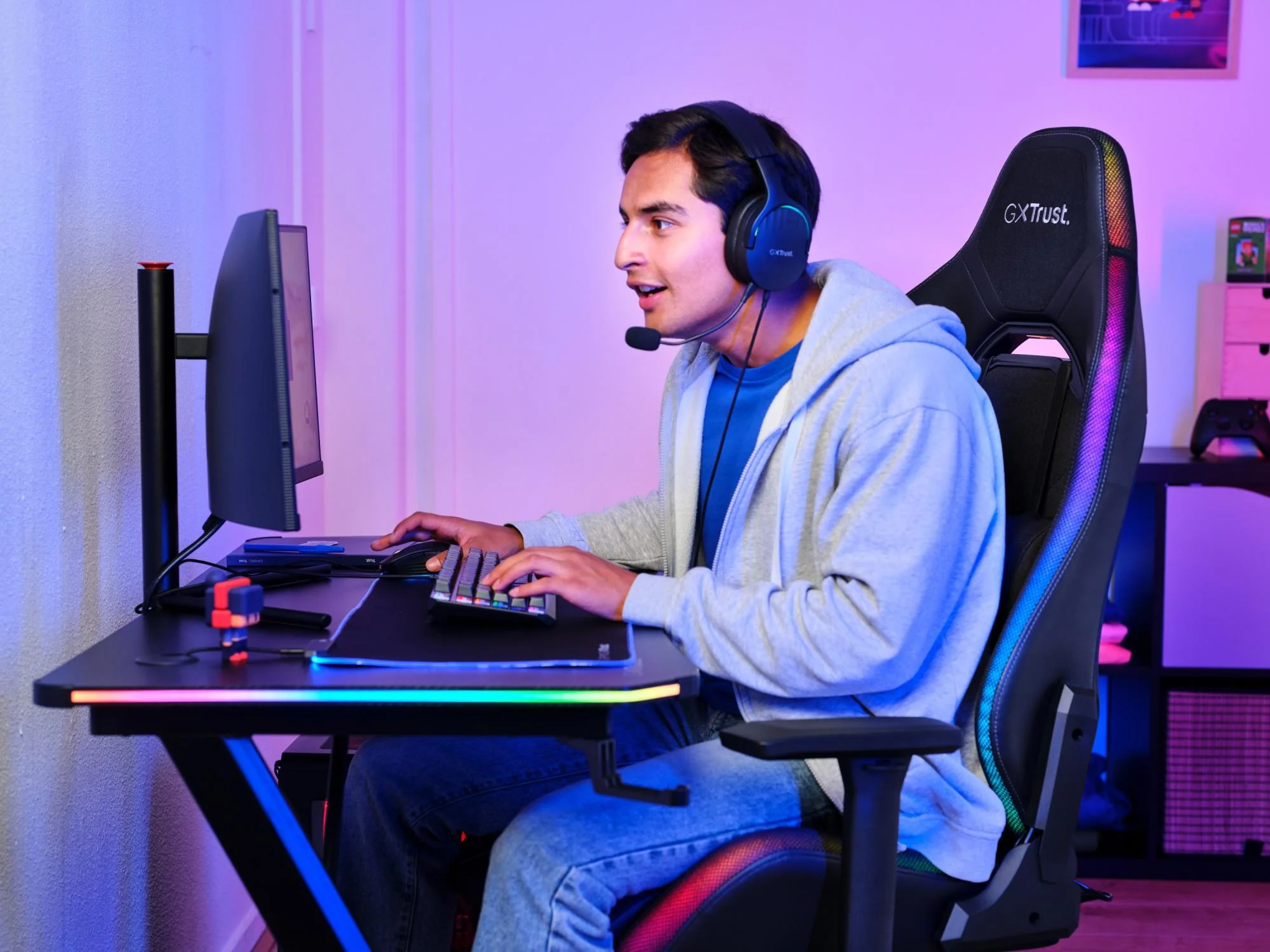 TRUST GXT719 RUYA RGB GAMING CHAIR - BLACK