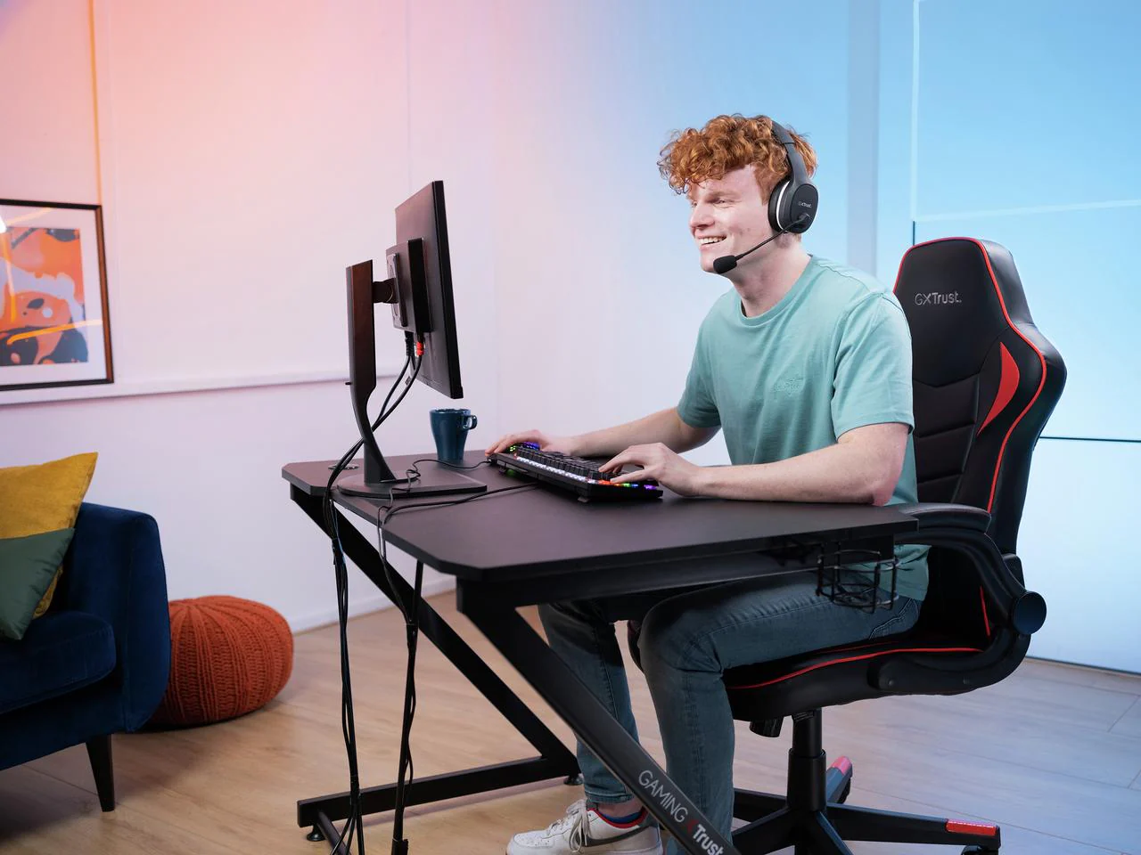 TRUST RAVY GAMING CHAIR