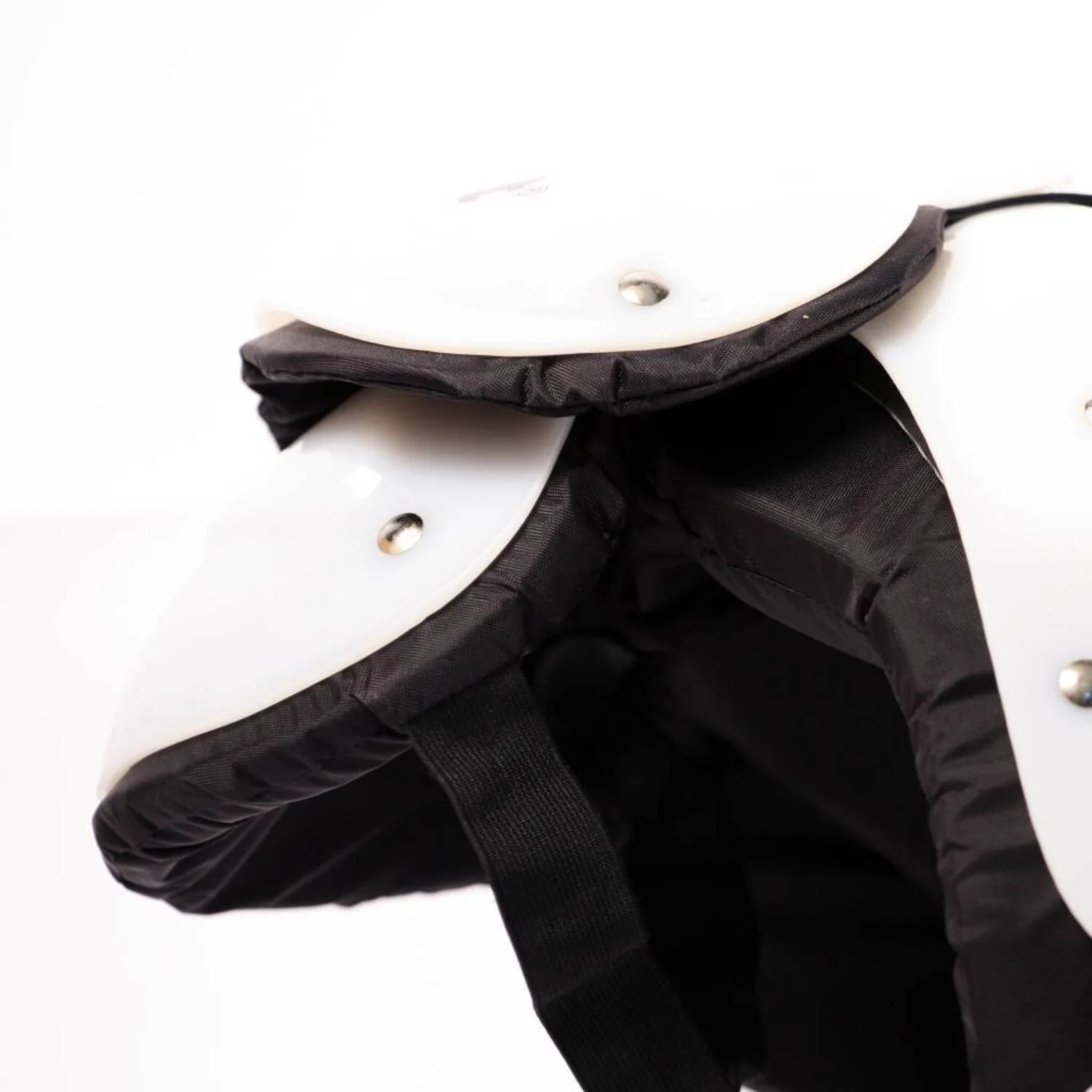 Barnett VISION I Football Shoulder Pad, QB-WR-DB